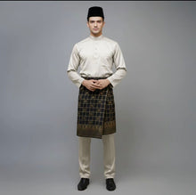 Load image into Gallery viewer, BAJU MELAYU LANANG C/M TRADITIONAL PESAK BEIGE BY JAKEL